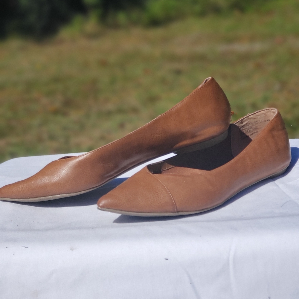 Dress flats